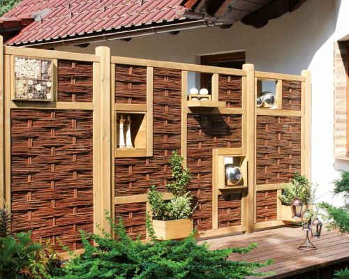 Sichtschutzzaun aus Geflecht